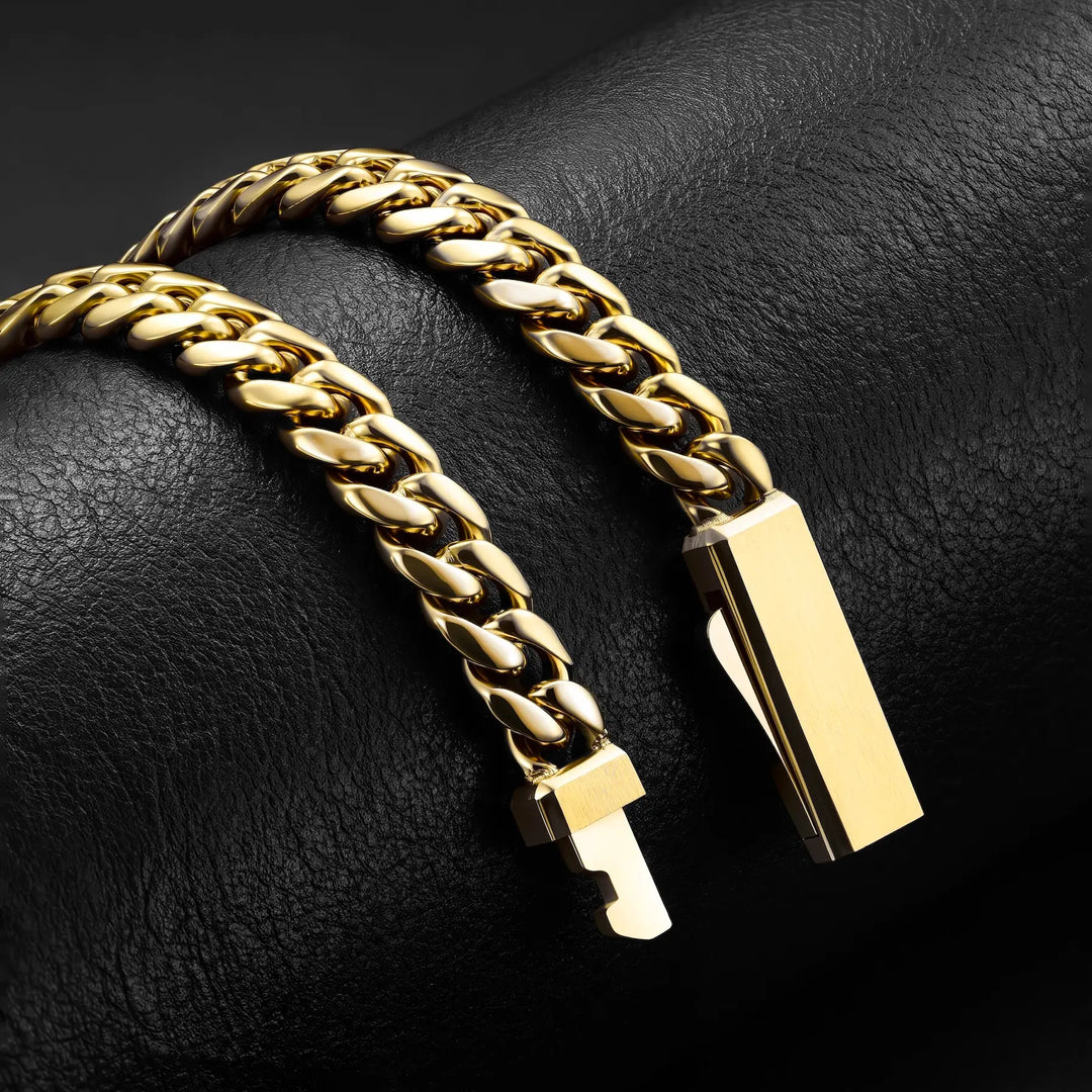 Cuban Chain Bracelet, 8MM - 14K Goldhover image