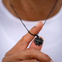 Clover Pendant - Black Onyx