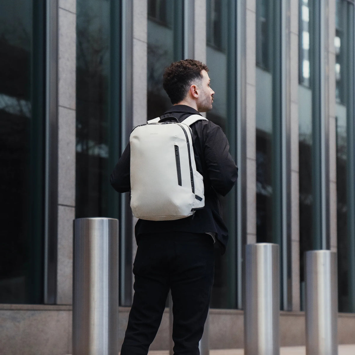 The Commuter - Desert Sand