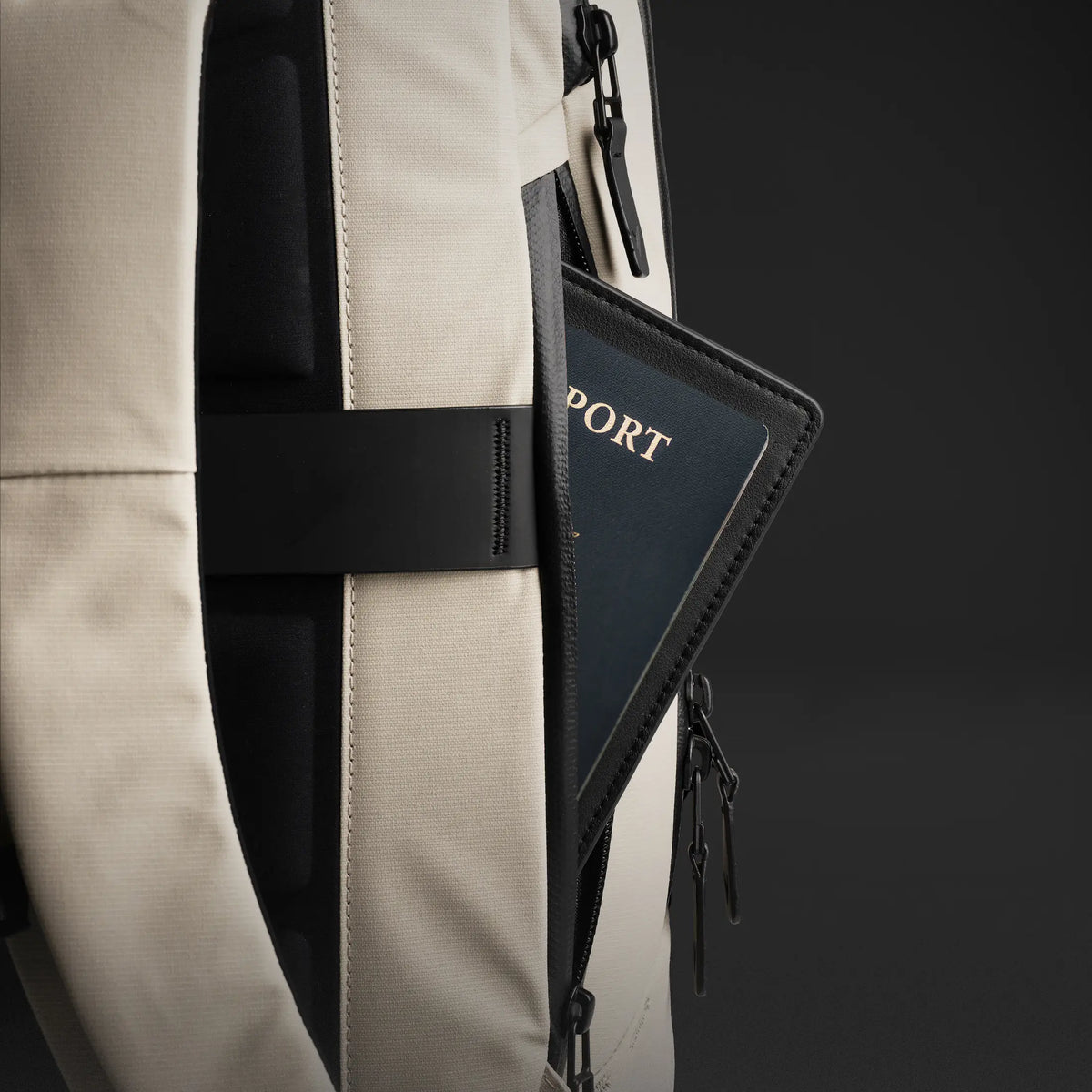 The Commuter - Desert Sand