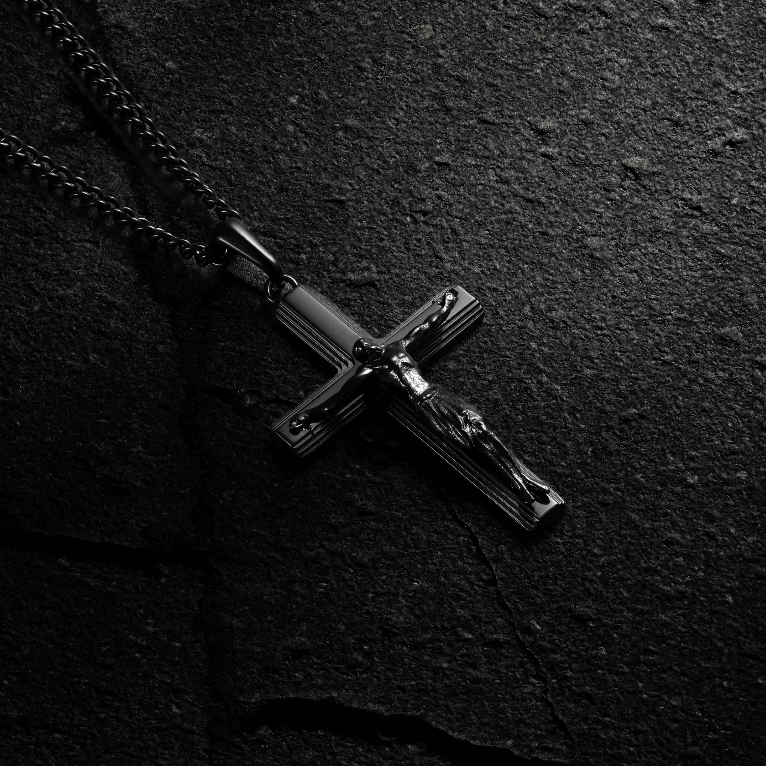 Crucifix Pendant - Stealth | Vincero Collective
