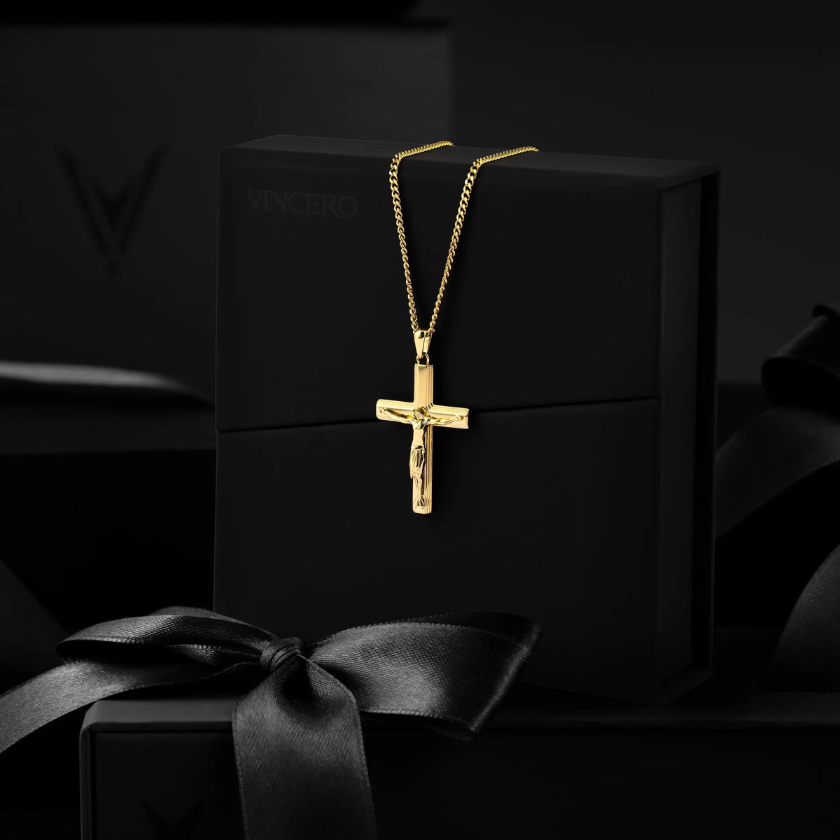 Crucifix pendant for men