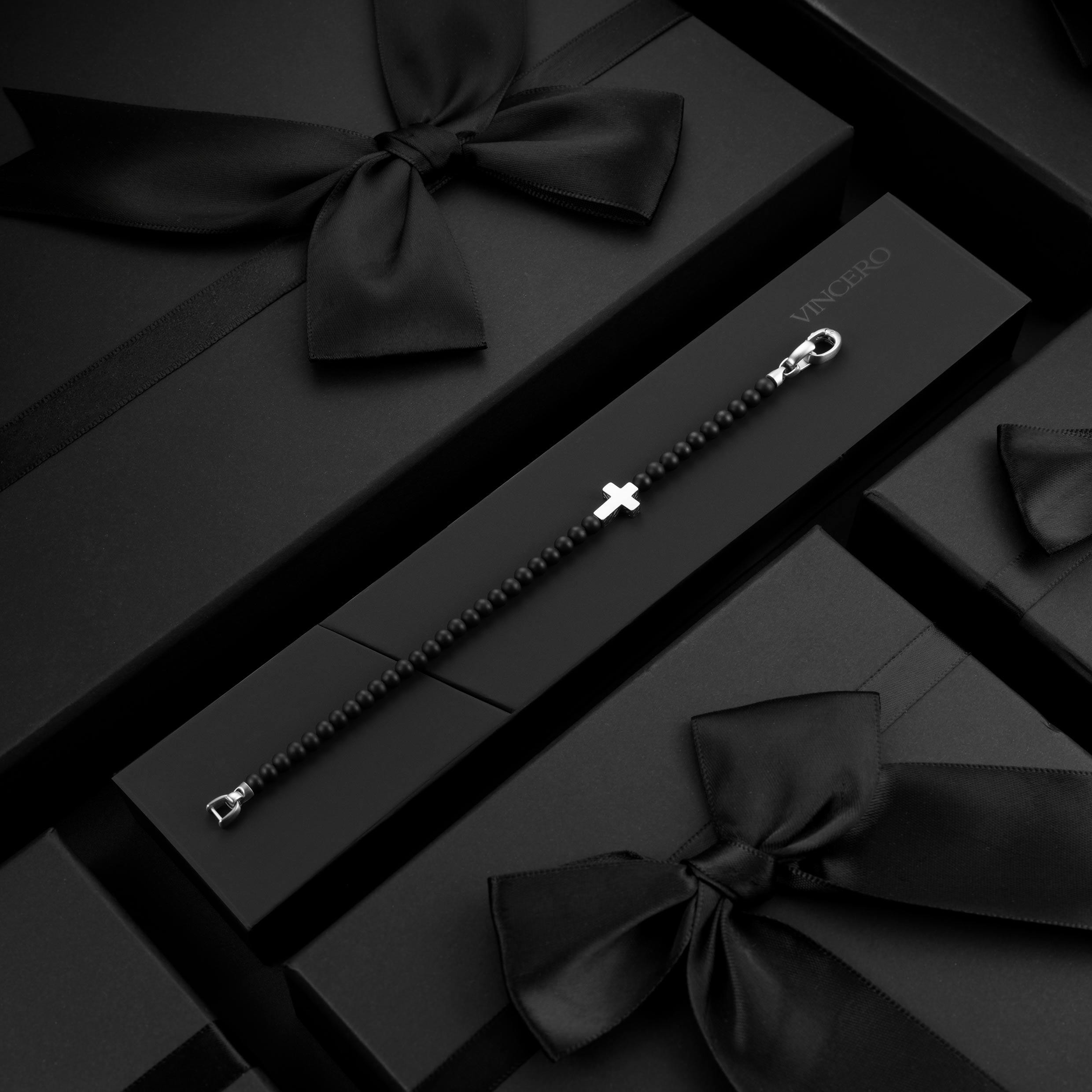Men's Black Onyx Cross Bracelet | Vincero Collective