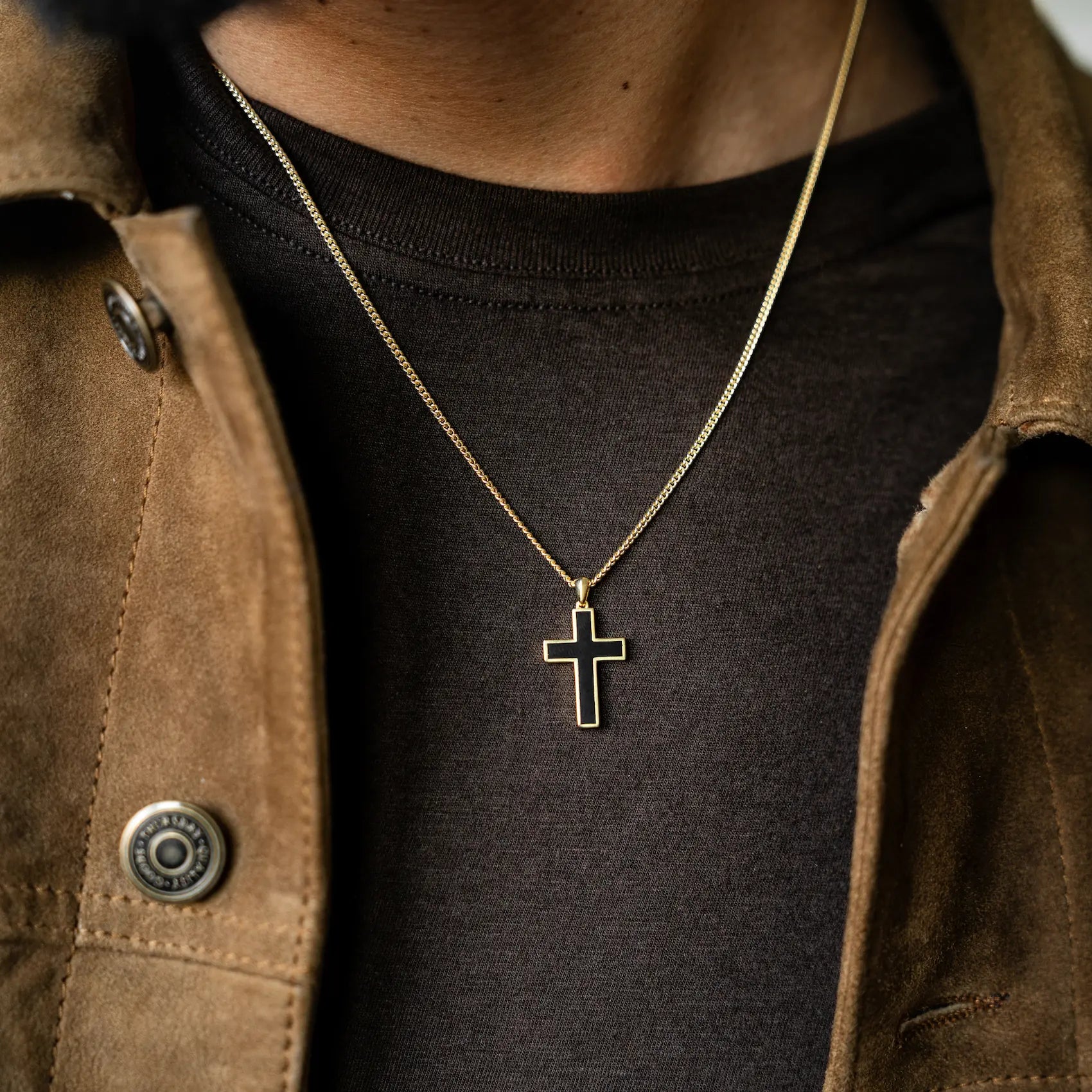 StoneCrossGold_StraightOn1_9db