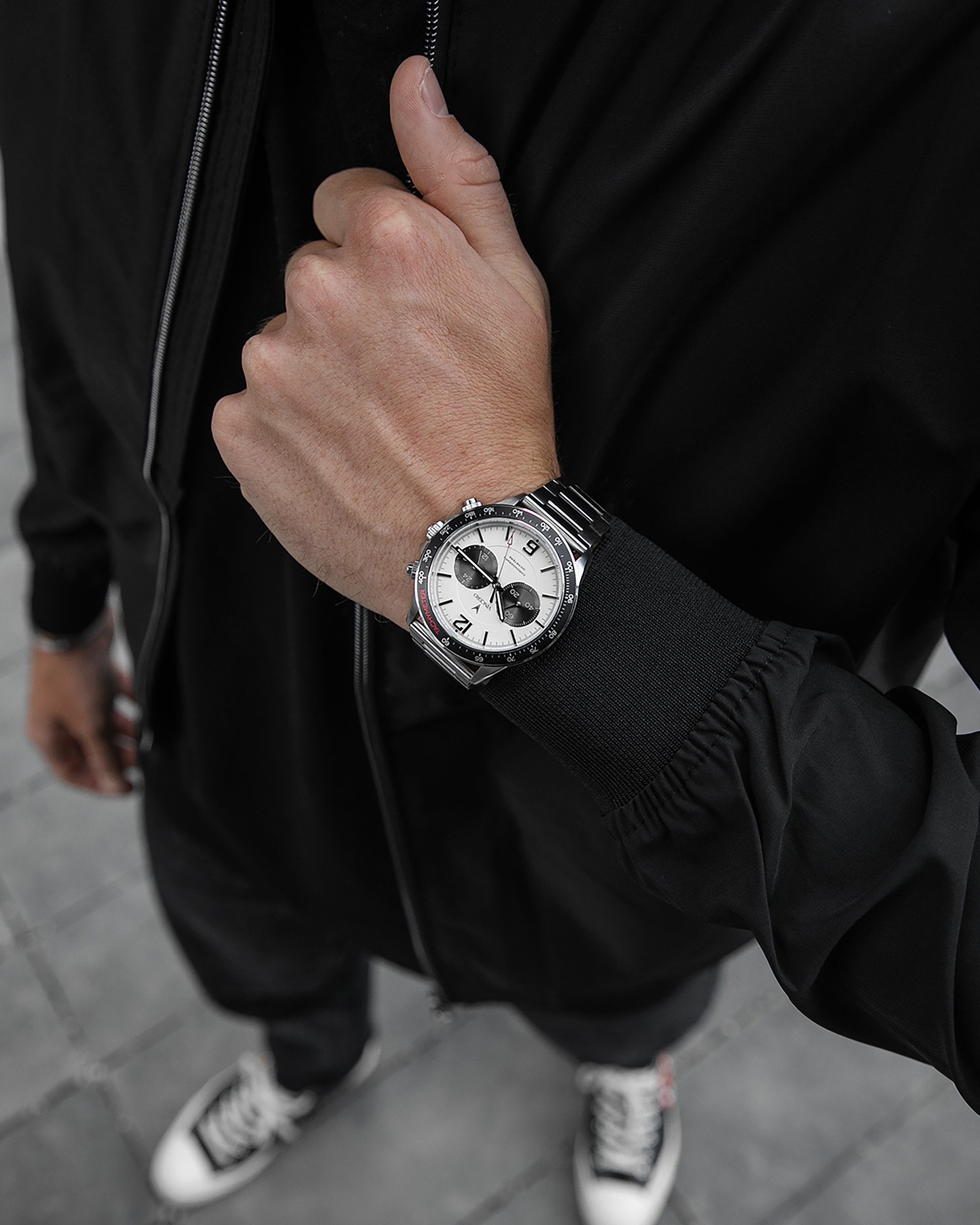 Apex Watch Silver & Black
