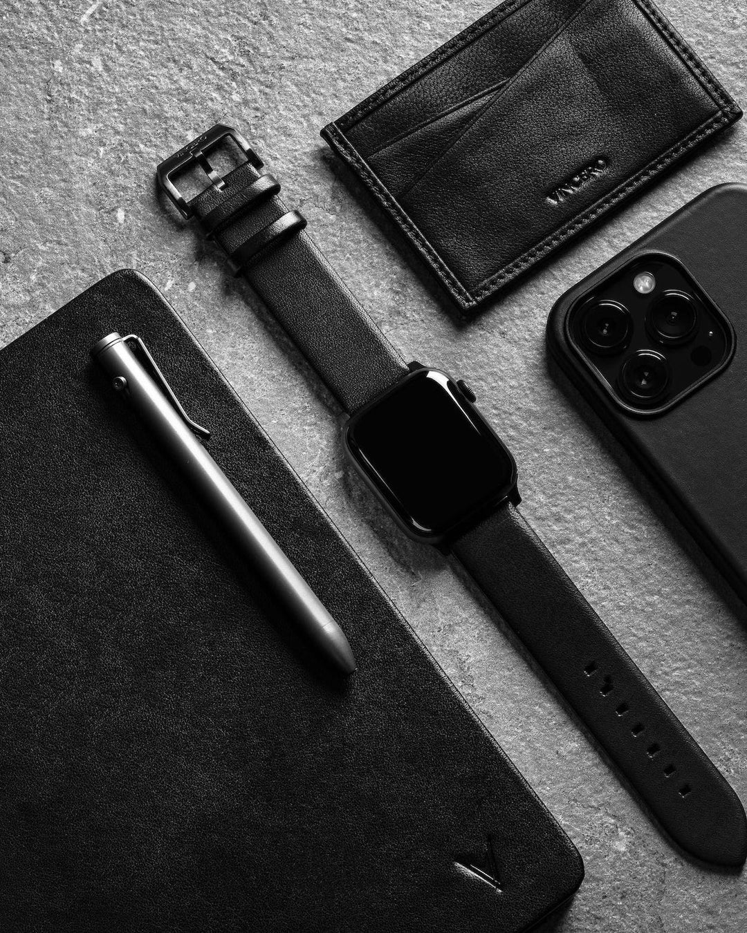 Apple Watch Leather Band - Graphite Hardware 46mmhover image